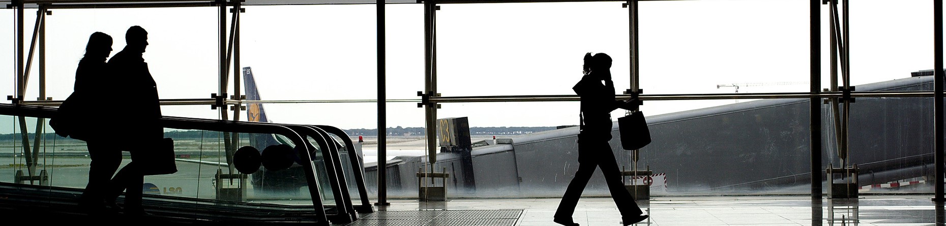 barcalona-airport-arrival-19